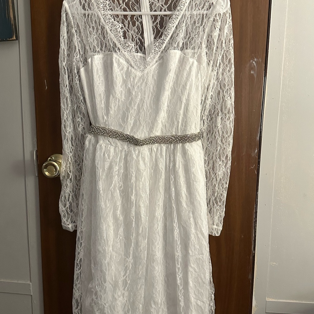 SHEIN Elegant White Lace Wedding Dress with Silver Detail